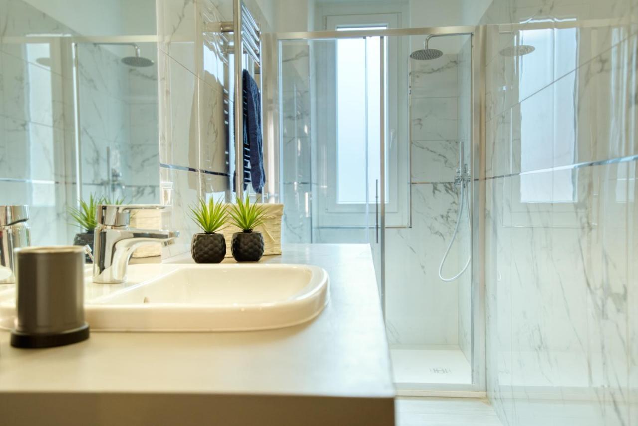 Caseospitali - Casa Janas, Elegante Trilocale Per 5 In Zona Centrale Милан Экстерьер фото