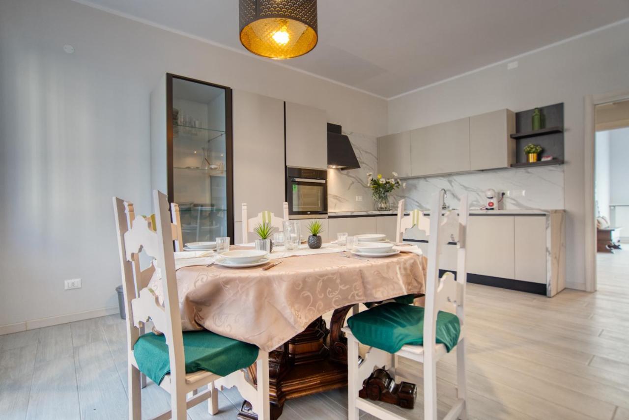 Caseospitali - Casa Janas, Elegante Trilocale Per 5 In Zona Centrale Милан Экстерьер фото