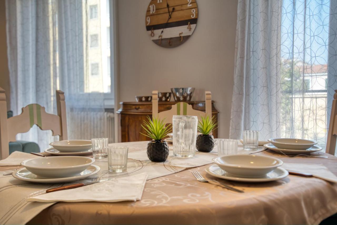 Caseospitali - Casa Janas, Elegante Trilocale Per 5 In Zona Centrale Милан Экстерьер фото